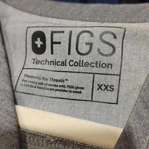 Figs graphite scrub set Taza top and Kade bottoms - Picture 9 of 9